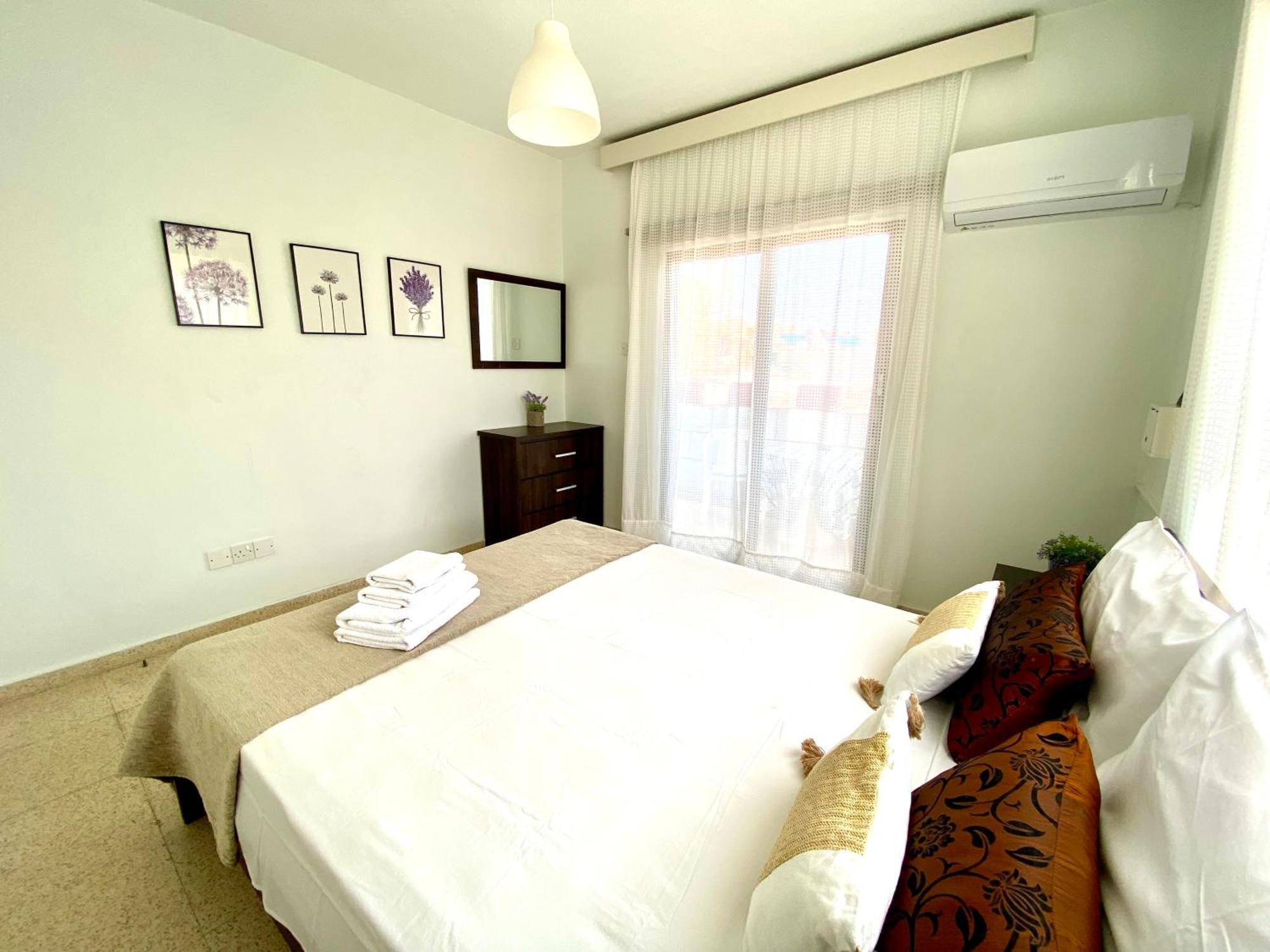 Apt On The Street Of Bars&Nightclubs In Ayia Napa 11 Apartment Exterior photo