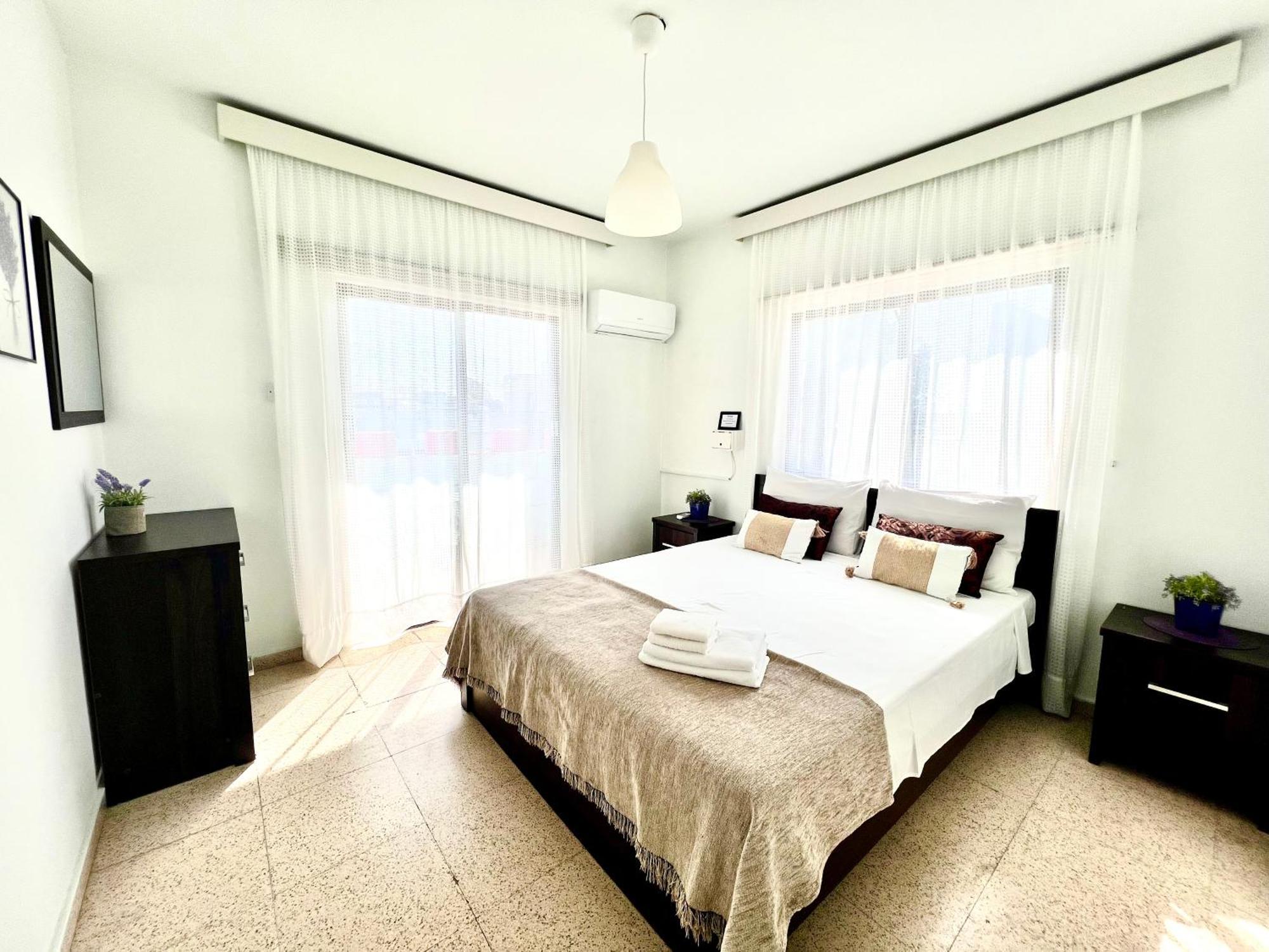 Apt On The Street Of Bars&Nightclubs In Ayia Napa 11 Apartment Exterior photo