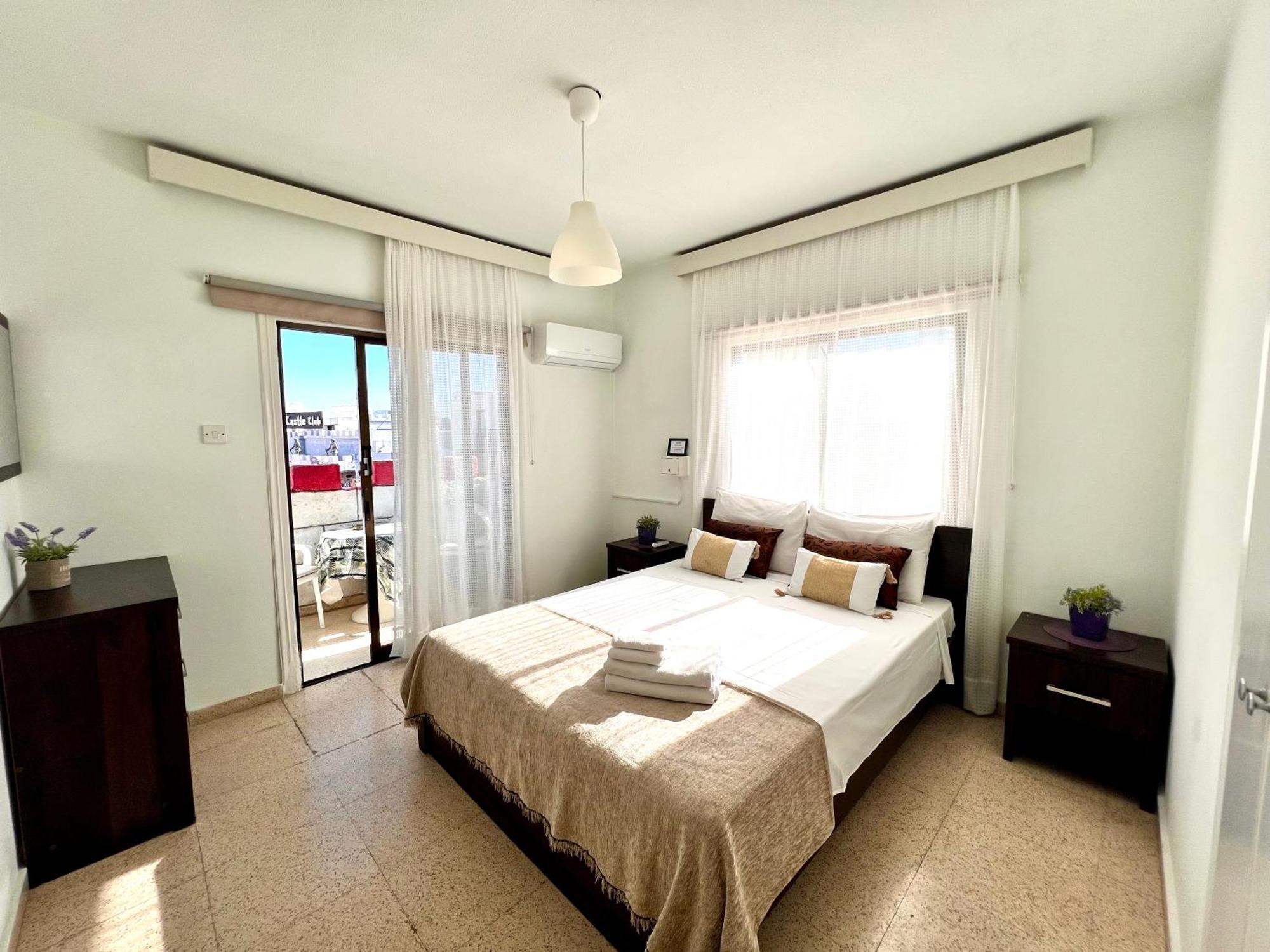 Apt On The Street Of Bars&Nightclubs In Ayia Napa 11 Apartment Exterior photo